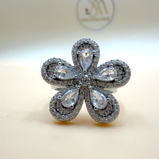 Pretty Flower Zircon Silver Ring