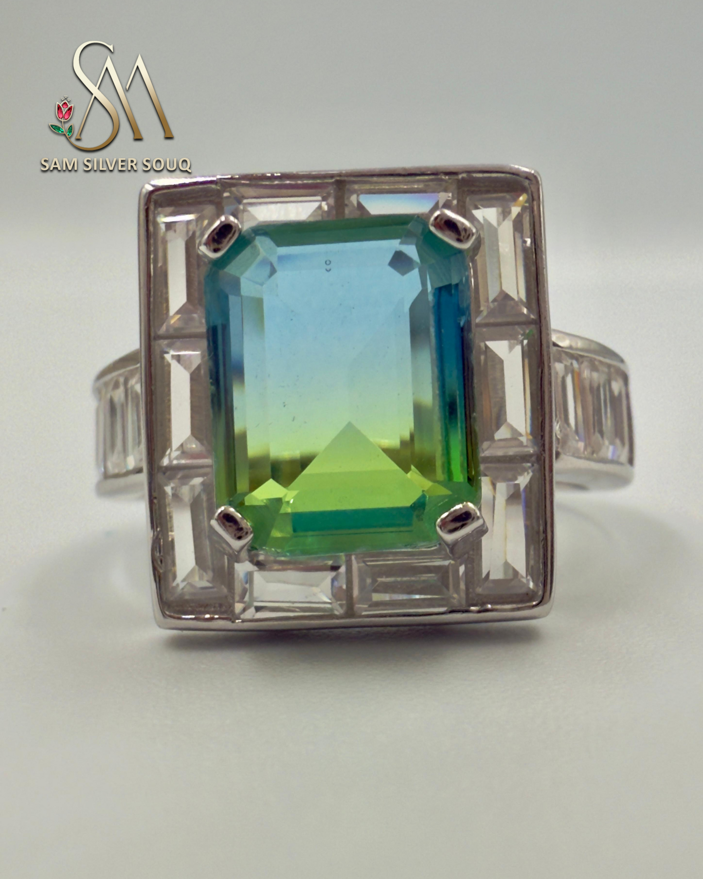 SILVER RING - GREEN COLORED STONE