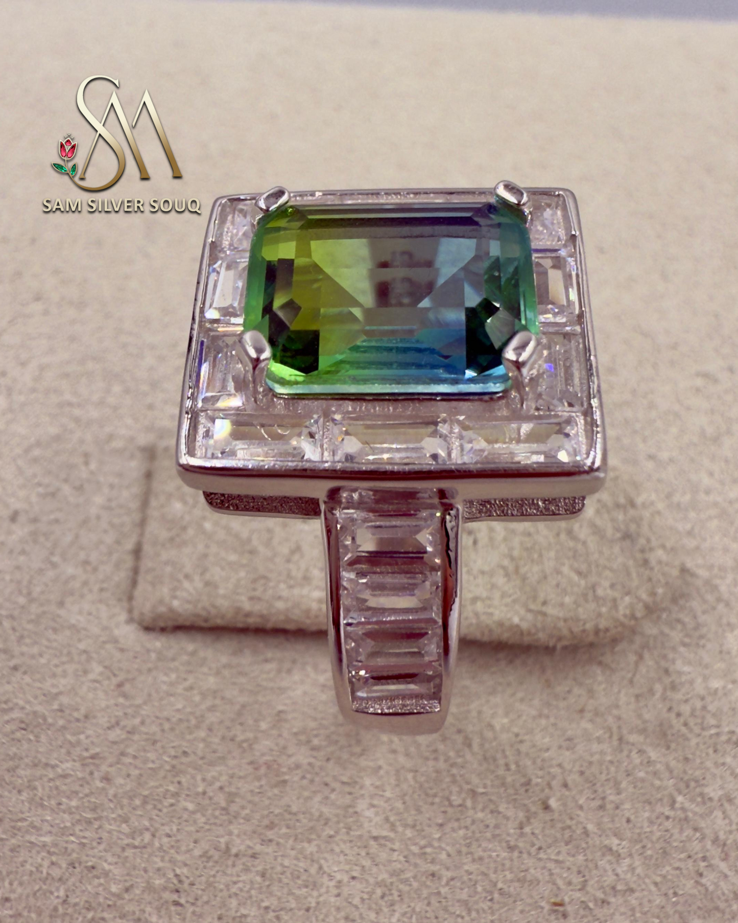 SILVER RING - GREEN COLORED STONE