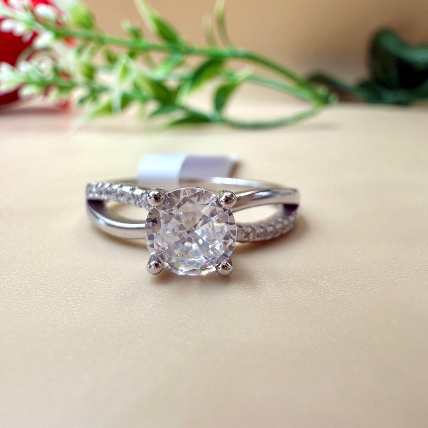 Elegant Solitaire Zircon Silver Ring
