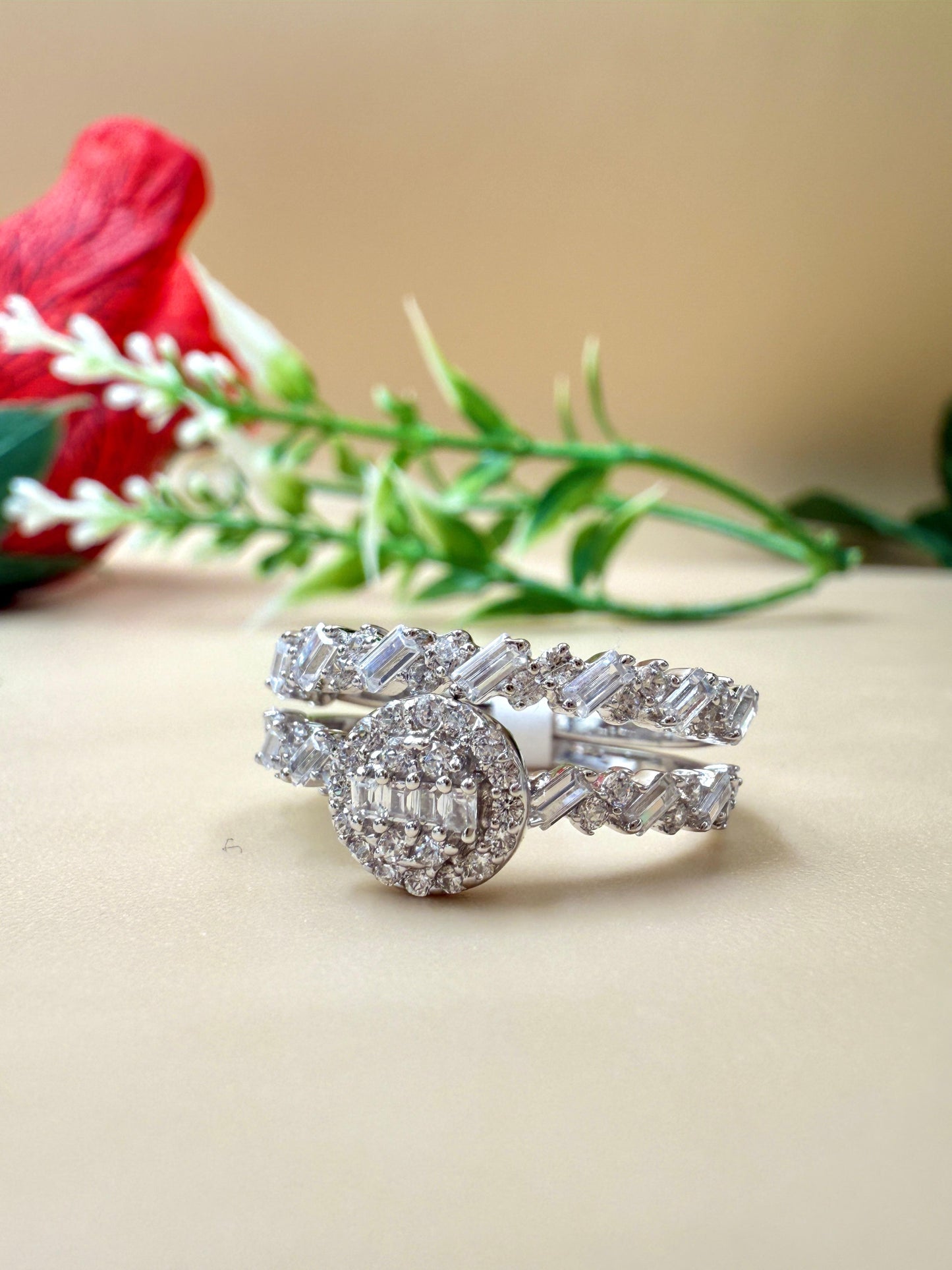 Elegant Round Zircon Cluster Silver Ring