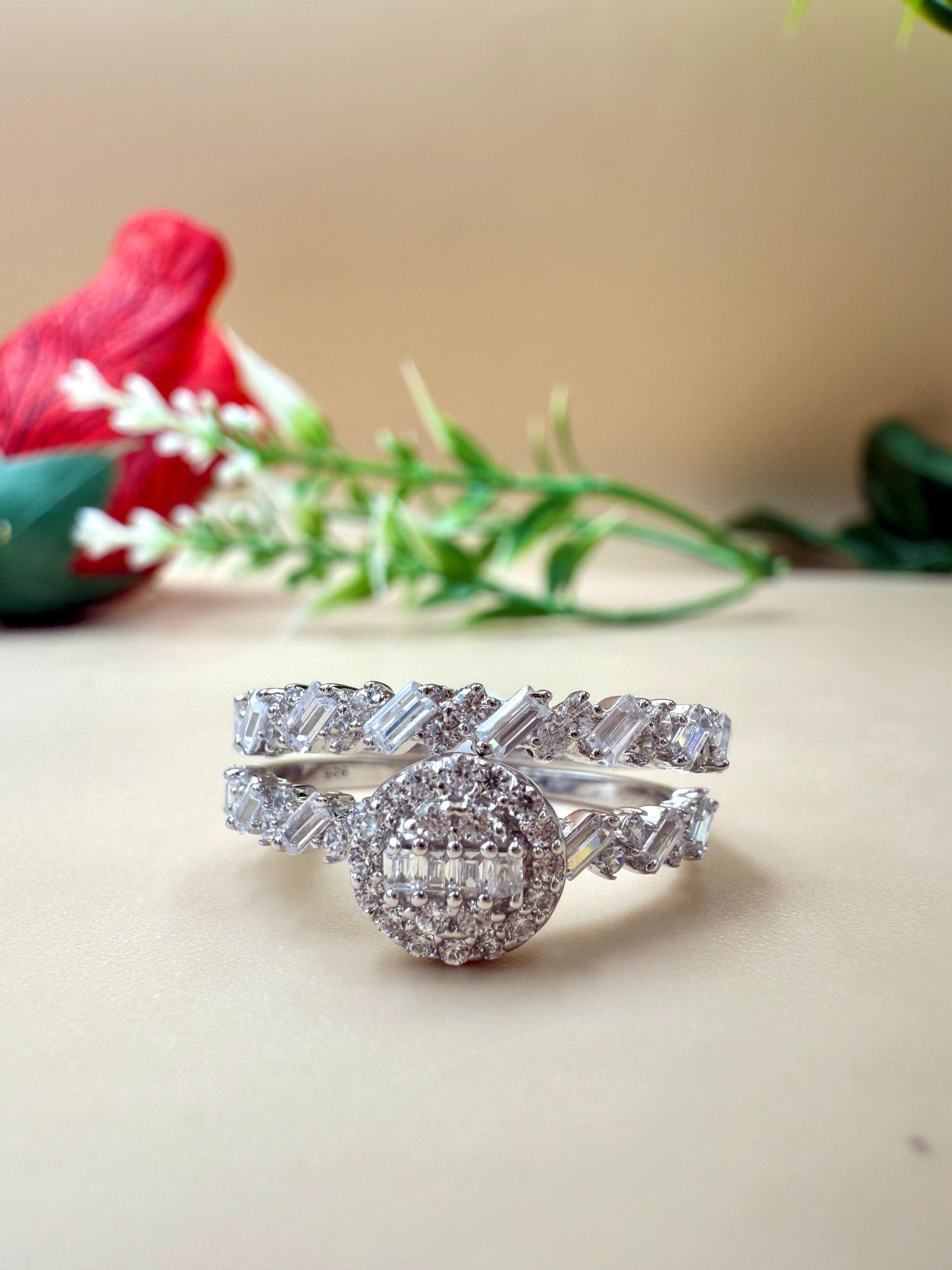 Elegant Round Zircon Cluster Silver Ring